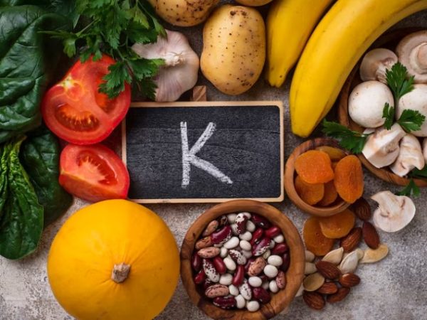 Vitamina K2 MK-7: a importância para uma saúde óssea