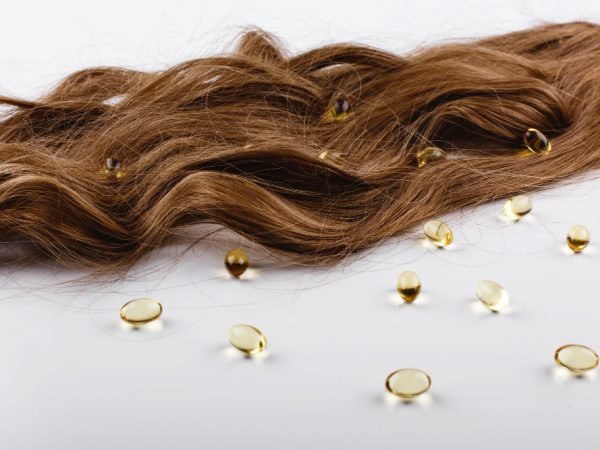 Como vitaminas, minerais e suplementos podem ajudar no crescimento e evitar queda dos cabelos?